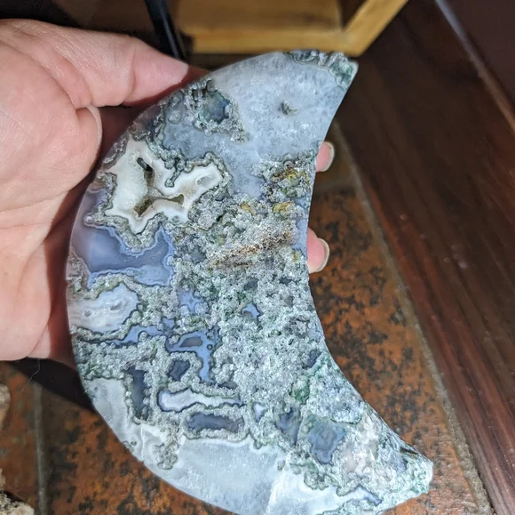 Blue Ocean Jasper Moon with stand - Picture 3 of 6